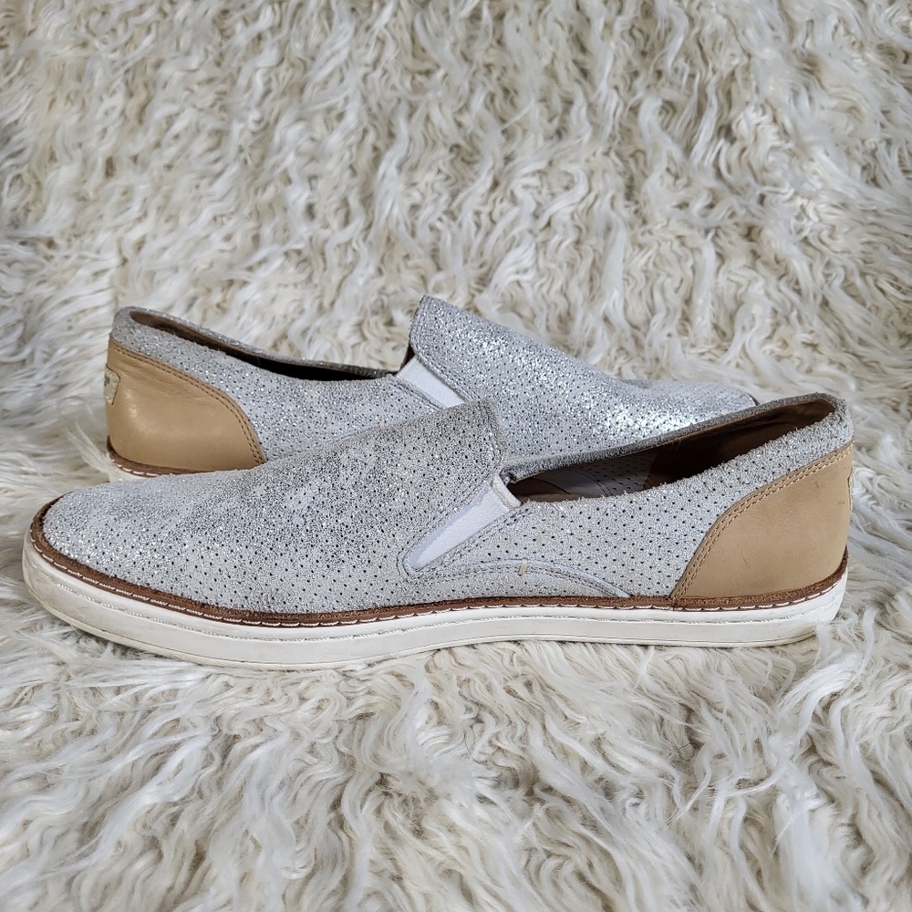 UGG Adley Perf Stardust Leather Sneaker Comfort Slip-On Shoe Silver Womens 10 - Picture 4 of 8